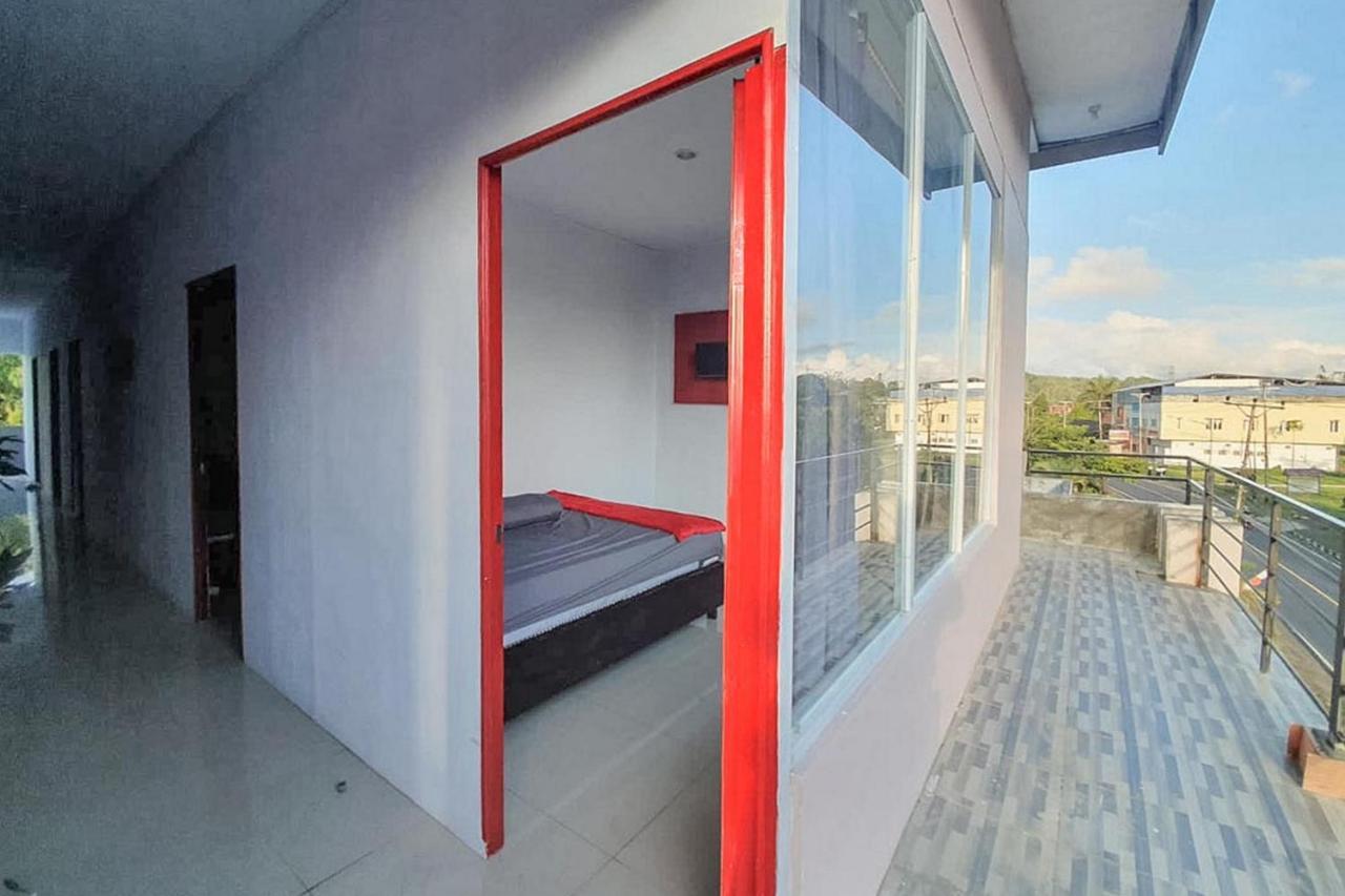 Sky Residence Tomohon Mitra Reddoorz Kültér fotó