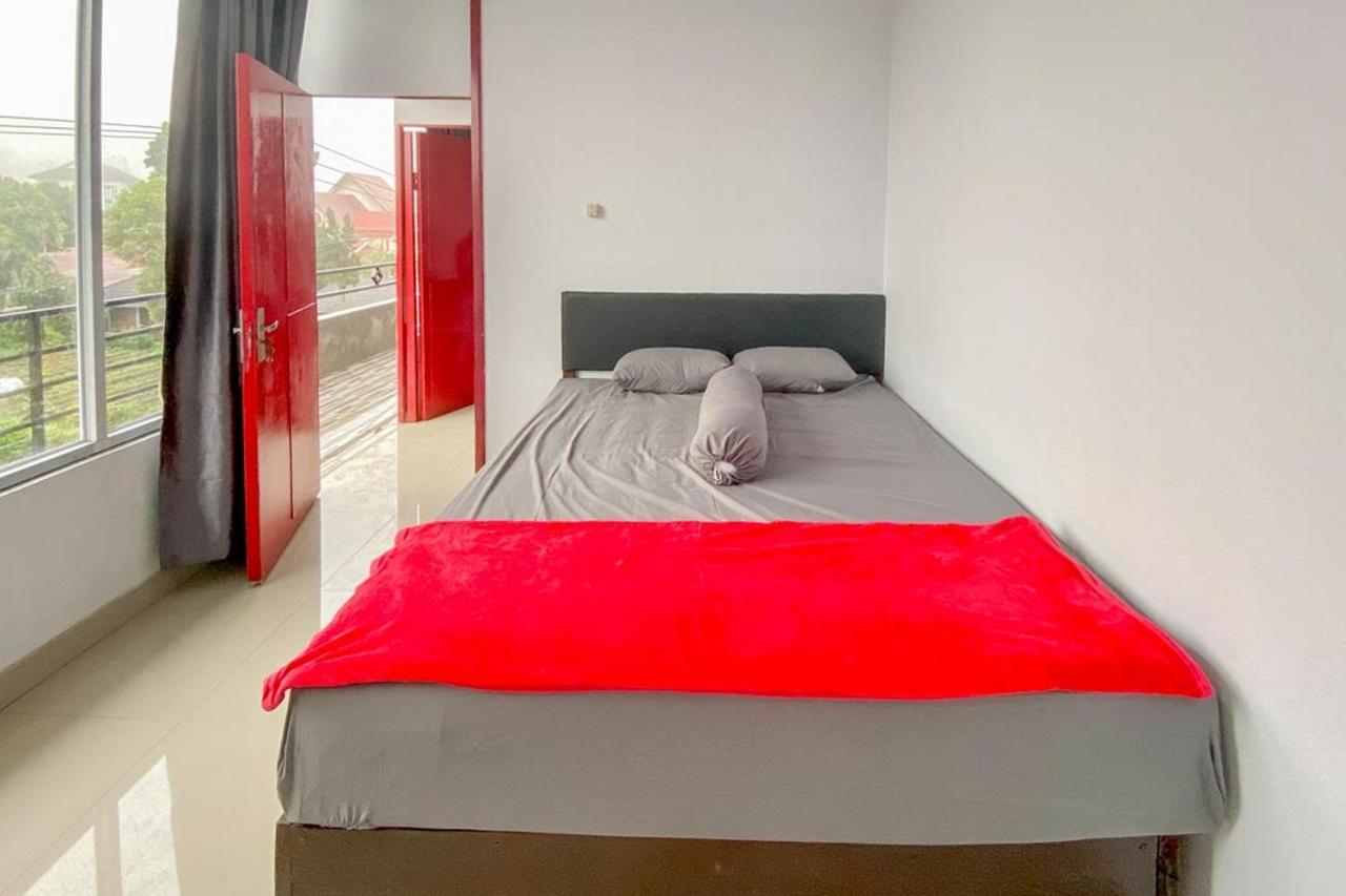 Sky Residence Tomohon Mitra Reddoorz Kültér fotó