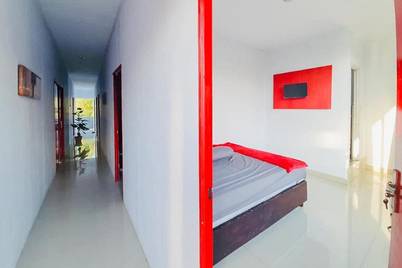 Sky Residence Tomohon Mitra Reddoorz Kültér fotó